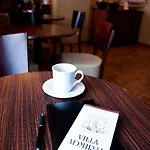 Bed & Breakfast Admiral 3*