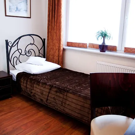 Bed & Breakfast Admiral 3*