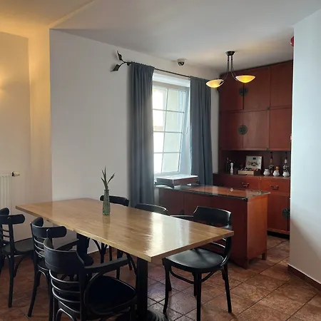 Admiral Bed & Breakfast 3*