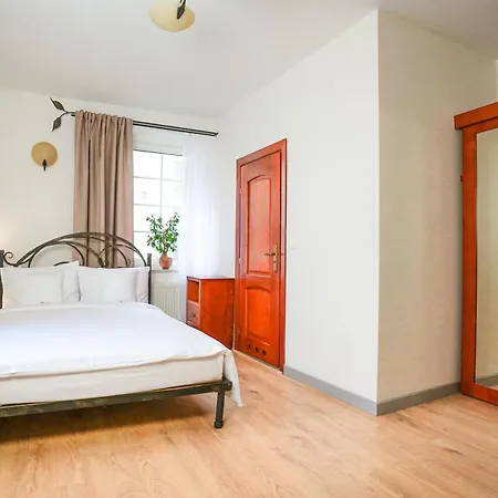 Admiral Bed & Breakfast