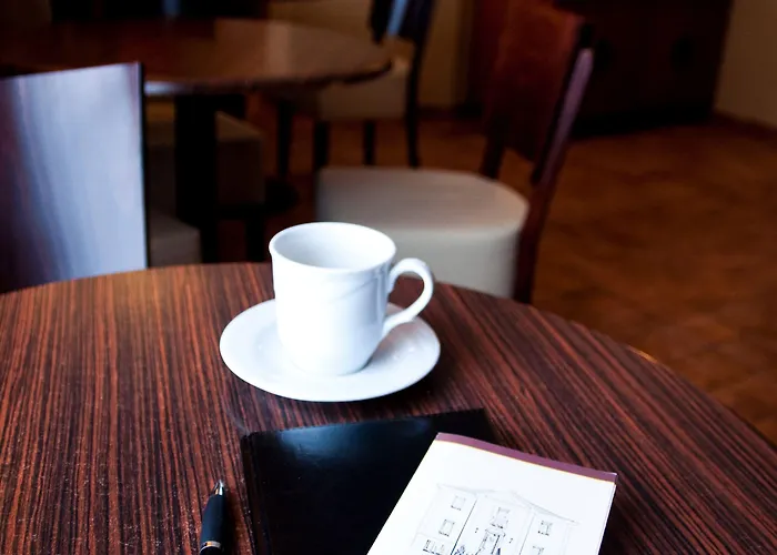 Alojamento de Acomodação e Pequeno-almoço Admiral 3*