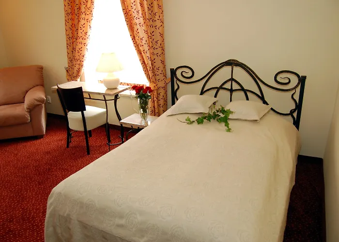 Nocleg ze śniadaniem Admiral 3*