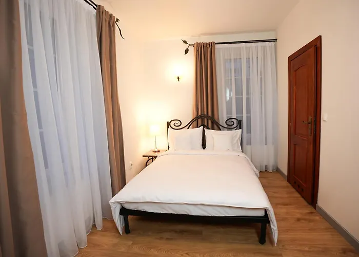 Alojamento de Acomodação e Pequeno-almoço Admiral