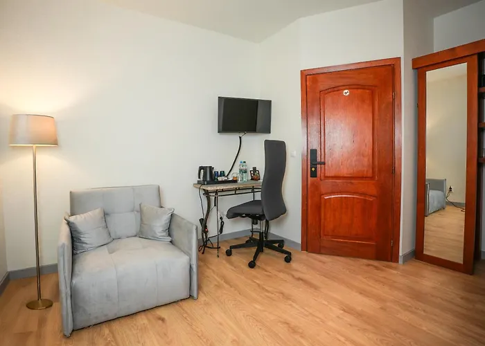 Admiral Nocleg ze śniadaniem