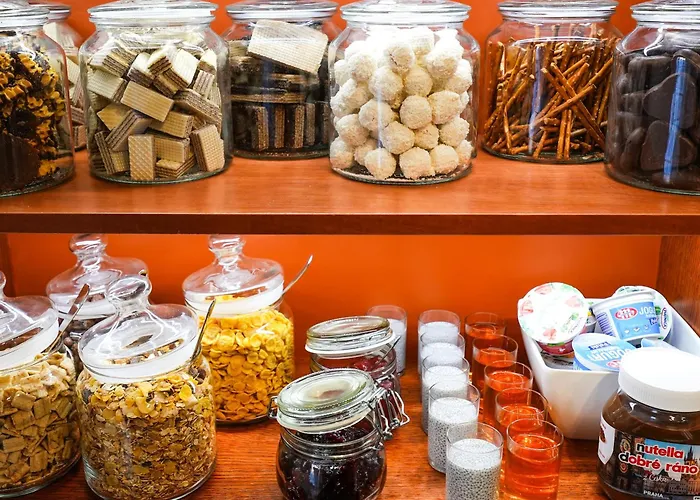 Alojamento de Acomodação e Pequeno-almoço Admiral 3*